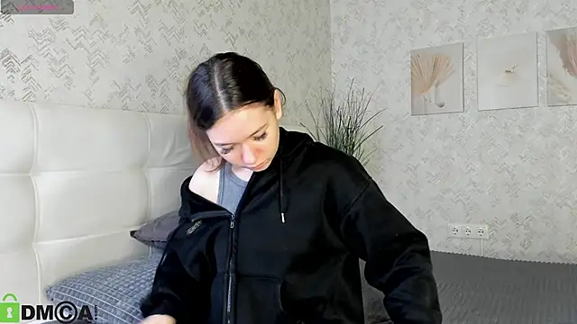 Snapshot of Nicole_Charm chatting on September 24, 8:04 pm Nicole Charm online show from September 24, 8:04 pm