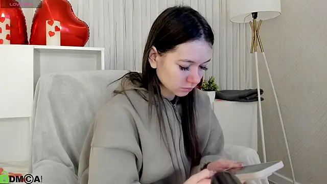 Nicole Charm online show from March 10, 11:42 pm