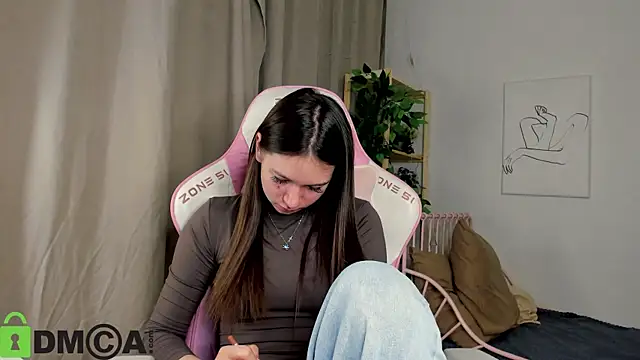 Snapshot of Nicole_Charm chatting on October 23, 9:02 pm Nicole Charm online show from October 23, 9:02 pm