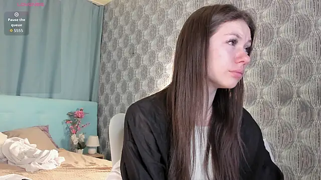 Snapshot of Nicole_Charm chatting on June 20, 12:15 am Nicole Charm online show from June 20, 12:15 am