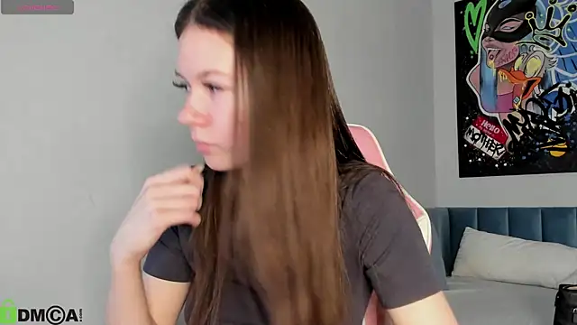 Nicole Charm online show from December 19, 12:03 am