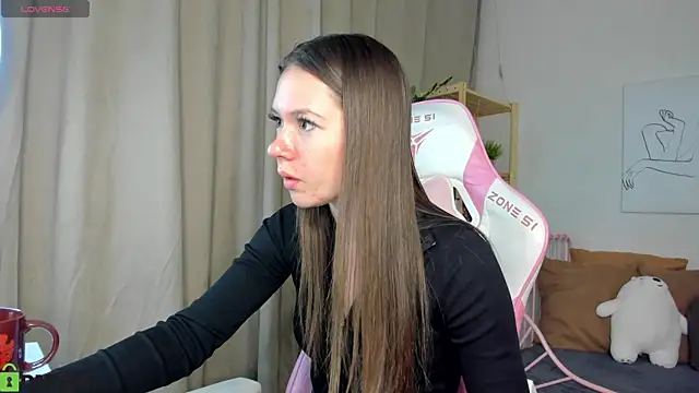 Snapshot of Nicole_Charm chatting on October 1, 9:29 pm Nicole Charm online show from October 1, 9:29 pm