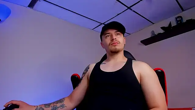 Snapshot of james_connor2 chatting on September 28, 2:46 pm james connor2 online show from September 28, 2:46 pm