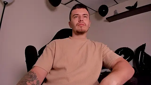 Snapshot of james_connor2 chatting on November 25, 6:52 pm james connor2 online show from November 25, 6:52 pm