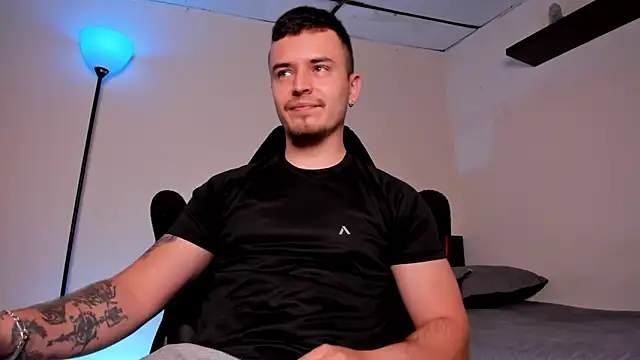 james connor2 online show from January 13, 7:07 pm