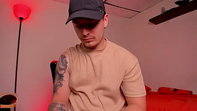 Snapshot of james_connor2 chatting on October 18, 7:05 pm james connor2 online show from October 18, 7:05 pm