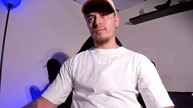 james connor2 online show from March 23, 7:03 pm