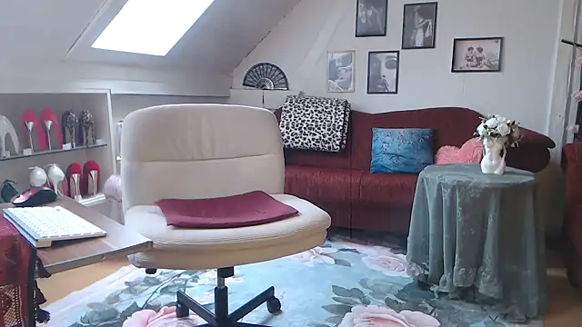 GinaBlonde online show from March 14, 12:44 pm