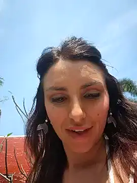 Snapshot of Izabella_Bella chatting on January 30, 5:30 am Izabella Bella online show from January 30, 5:30 am