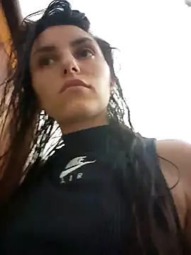 Snapshot of Izabella_Bella chatting on January 17, 10:33 am Izabella Bella online show from January 17, 10:33 am
