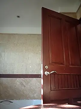 Izabella Bella online show from April 3, 10:00 am