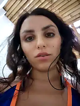 Snapshot of Izabella_Bella chatting on January 20, 10:29 am Izabella Bella online show from January 20, 10:29 am