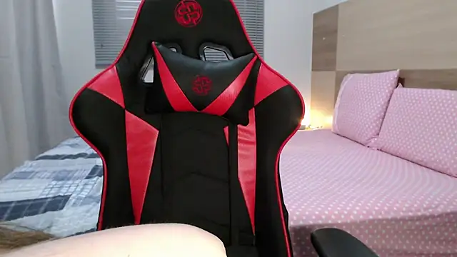 Naughty Annn online show from November 25, 5:57 pm