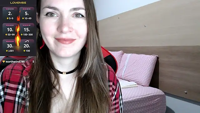 Snapshot of Naughty_Annn chatting on June 18, 2:43 am Naughty Annn online show from June 18, 2:43 am