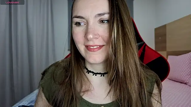 Snapshot of Naughty_Annn chatting on June 24, 8:06 pm Naughty Annn online show from June 24, 8:06 pm