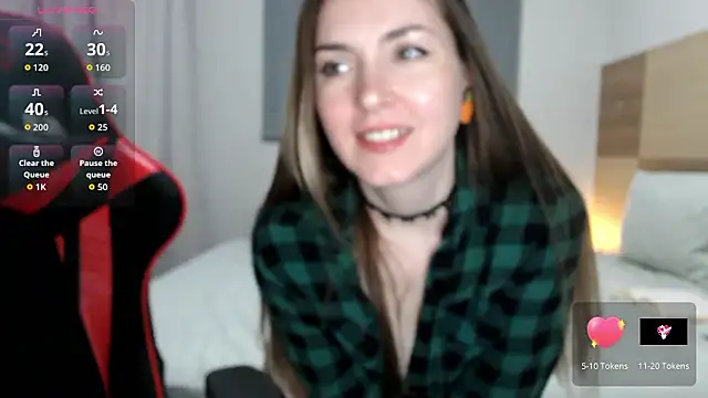 Snapshot of Naughty_Annn chatting on January 17, 2:37 am Naughty Annn online show from January 17, 2:37 am