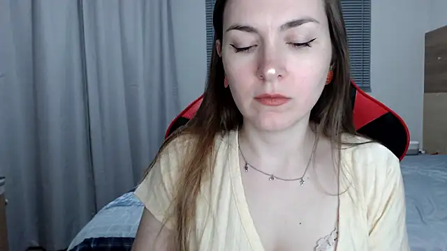 Snapshot of Naughty_Annn chatting on June 14, 1:13 am Naughty Annn online show from June 14, 1:13 am