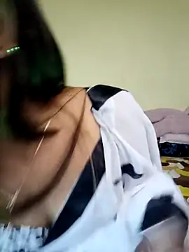 Snapshot of sexy-mohini chatting on March 9, 6:39 am sexy-mohini online show from March 9, 6:39 am