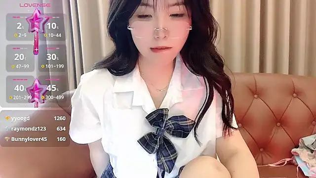NickiBloom online show from February 17, 6:20 am