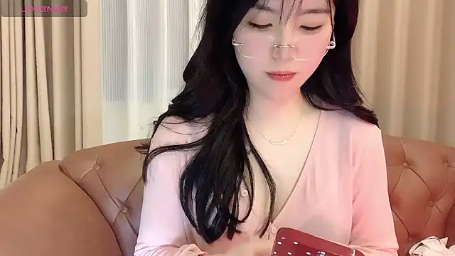 NickiBloom online show from February 21, 11:01 am