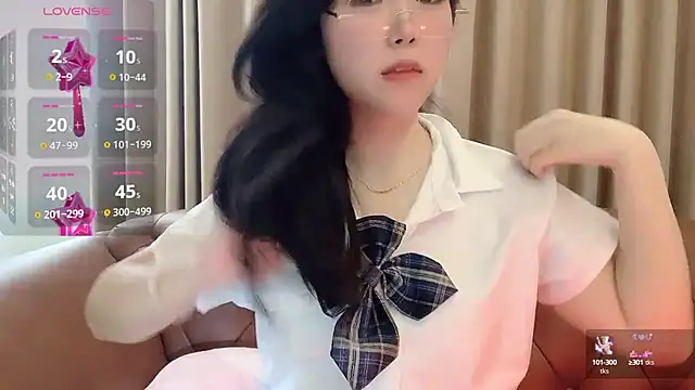 NickiBloom online show from February 17, 3:15 am