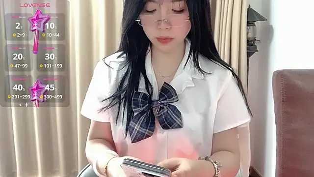 NickiBloom online show from December 29, 2:17 am