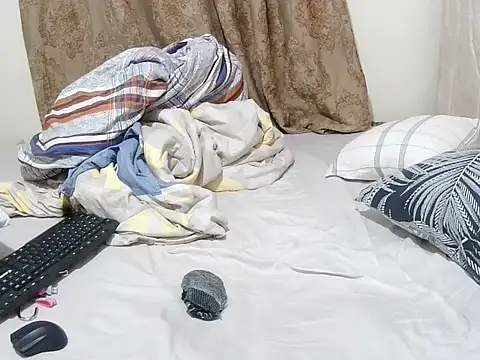 slender sweet online show from November 30, 6:52 pm