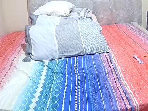 slender sweet online show from April 18, 10:28 am