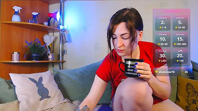 Caroline1995 online show from October 25, 7:29 am