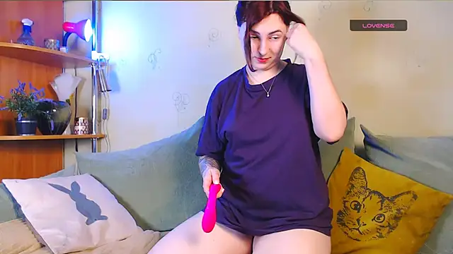 Caroline1995 online show from November 11, 5:35 am