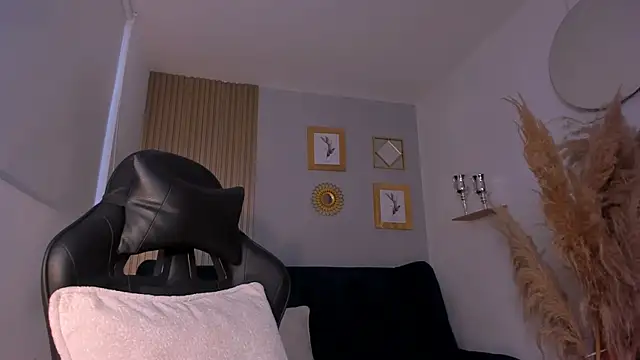 NatyFerrer  online show from October 11, 11:00 am