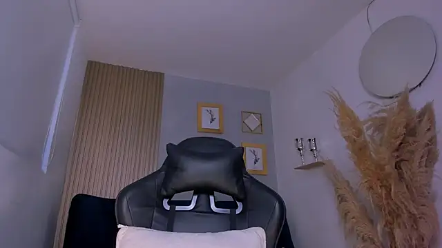 NatyFerrer  online show from October 1, 10:52 am