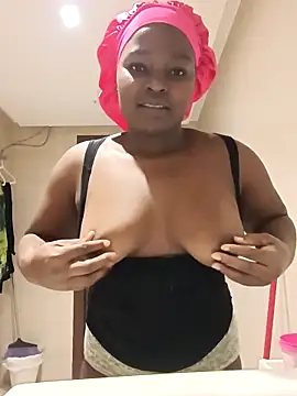 Snapshot of Yours_faithfully1 chatting on November 12, 4:55 pm Yours faithfully1 online show from November 12, 4:55 pm