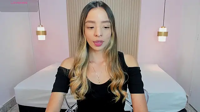 AliceRoss0 online show from April 17, 8:22 pm