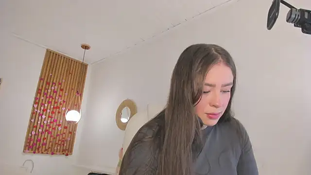 TiffanyWright online show from June 4, 1:49 pm