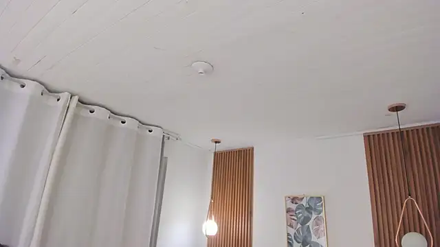 TiffanyWright online show from January 11, 1:18 pm