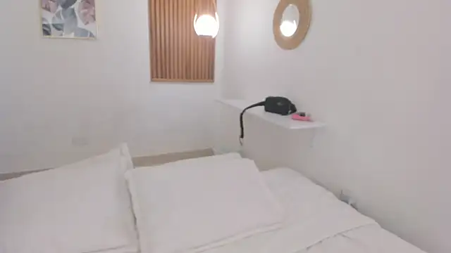 TiffanyWright online show from February 8, 1:09 pm