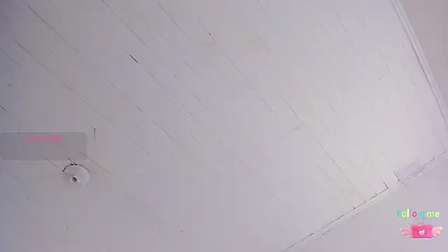 TiffanyWright online show from February 16, 1:32 pm