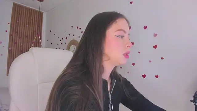 TiffanyWright online show from February 20, 1:24 pm