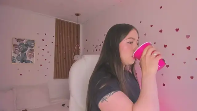 TiffanyWright online show from April 10, 1:40 pm