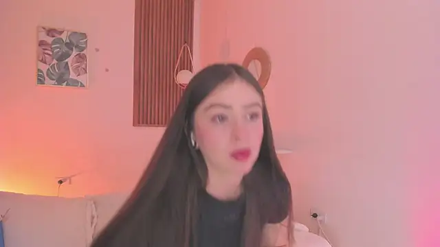 TiffanyWright online show from February 12, 1:33 pm