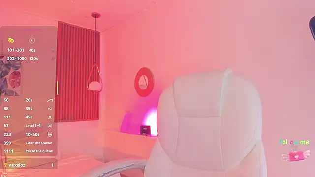 TiffanyWright online show from October 23, 1:21 pm