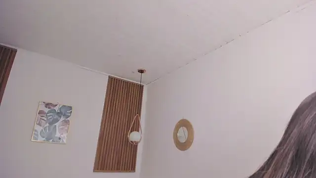 TiffanyWright online show from January 15, 1:25 pm