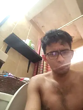 VL25DN26 online show from February 18, 11:56 pm