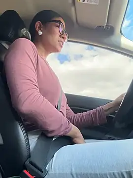 ValeriEvan online show from April 12, 8:01 pm