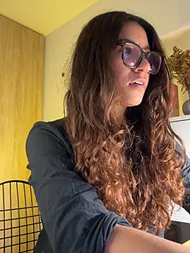 ValeriEvan online show from April 8, 7:15 pm