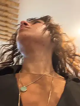 Snapshot of ValeriEvan chatting on March 10, 4:14 pm ValeriEvan online show from March 10, 4:14 pm