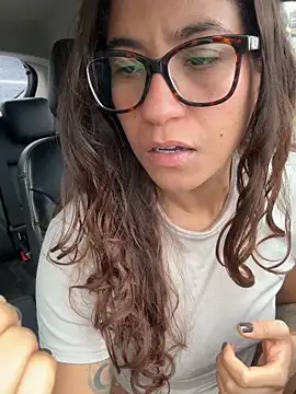 ValeriEvan online show from March 7, 9:20 pm