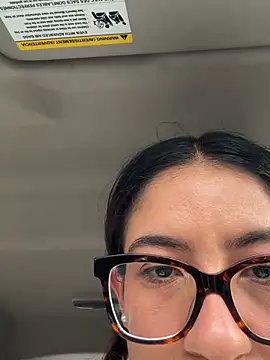 Snapshot of ValeriEvan chatting on May 11, 6:05 pm ValeriEvan online show from May 11, 6:05 pm