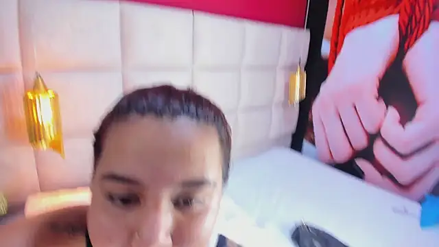 Amberluy online show from April 4, 6:03 pm